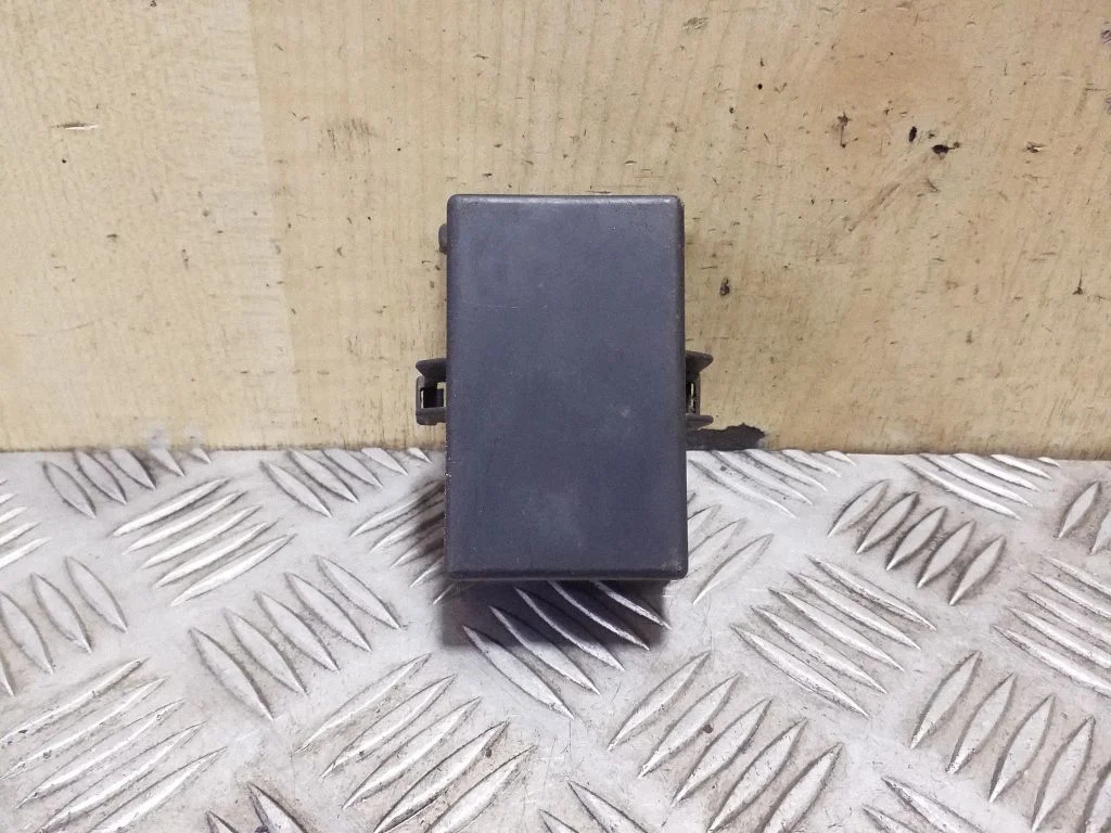 Kita variklio skyriaus detalė