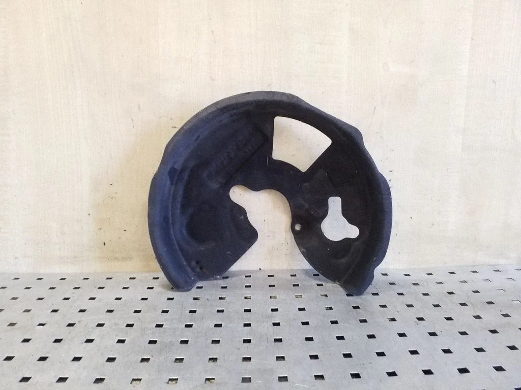 Kita variklio skyriaus detalė