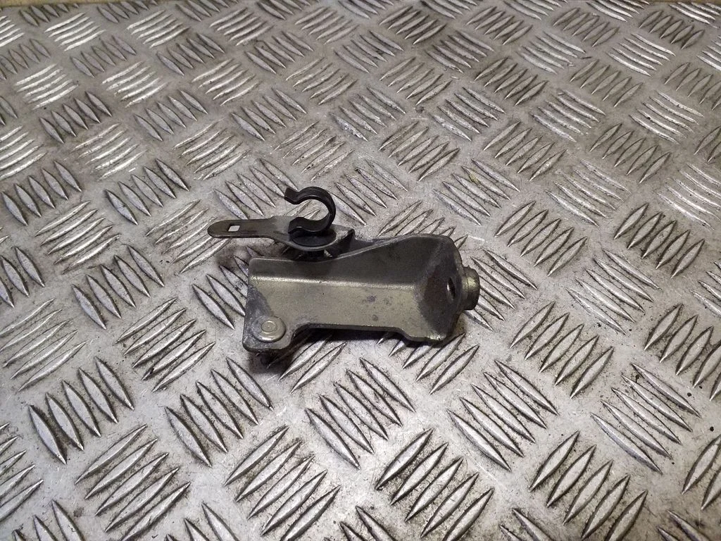 Kita variklio skyriaus detalė