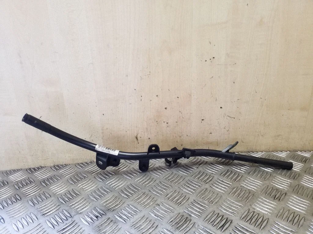 Kita variklio skyriaus detalė