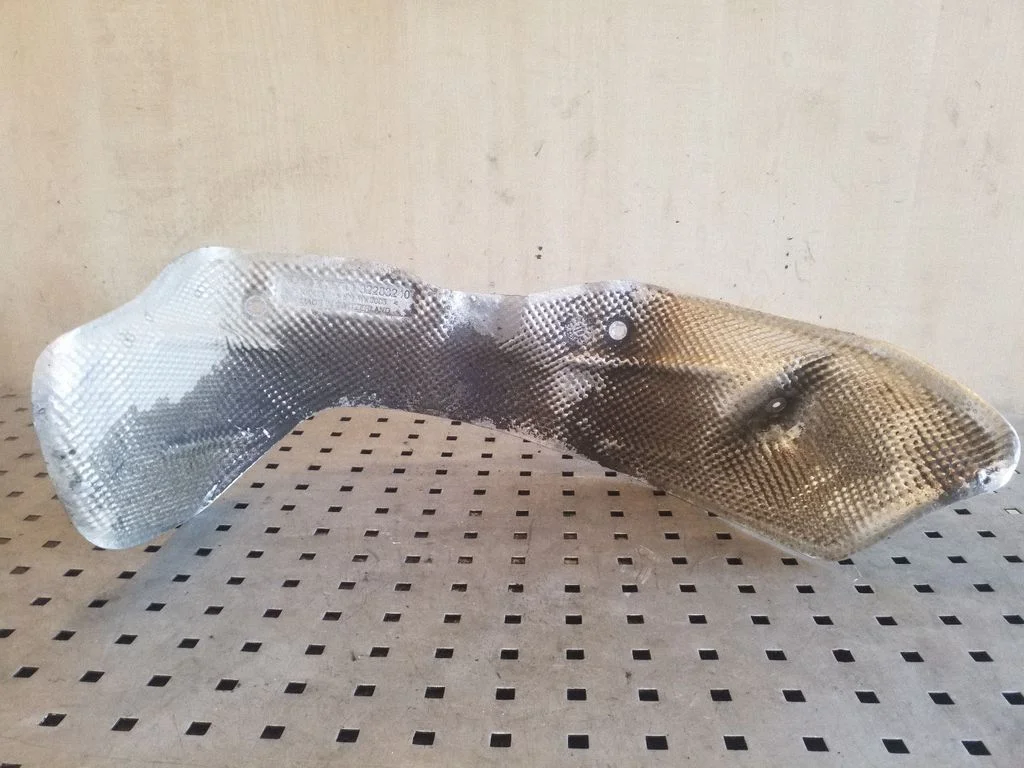 Kita variklio skyriaus detalė