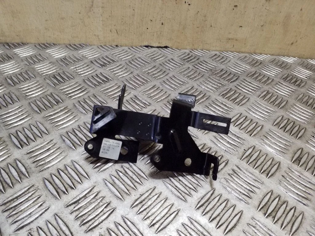 Kita variklio skyriaus detalė