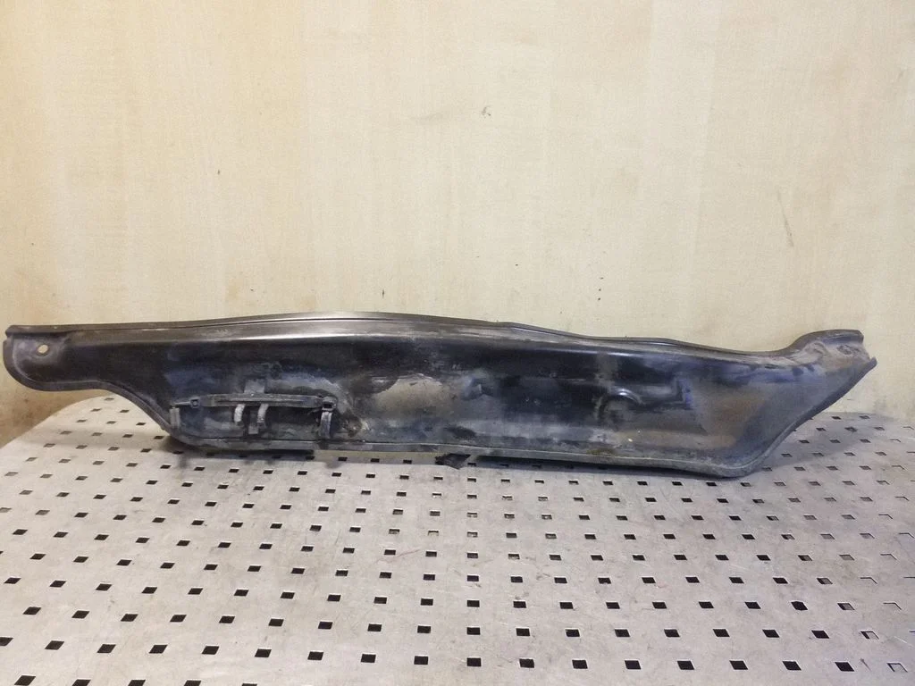 Kita variklio skyriaus detalė