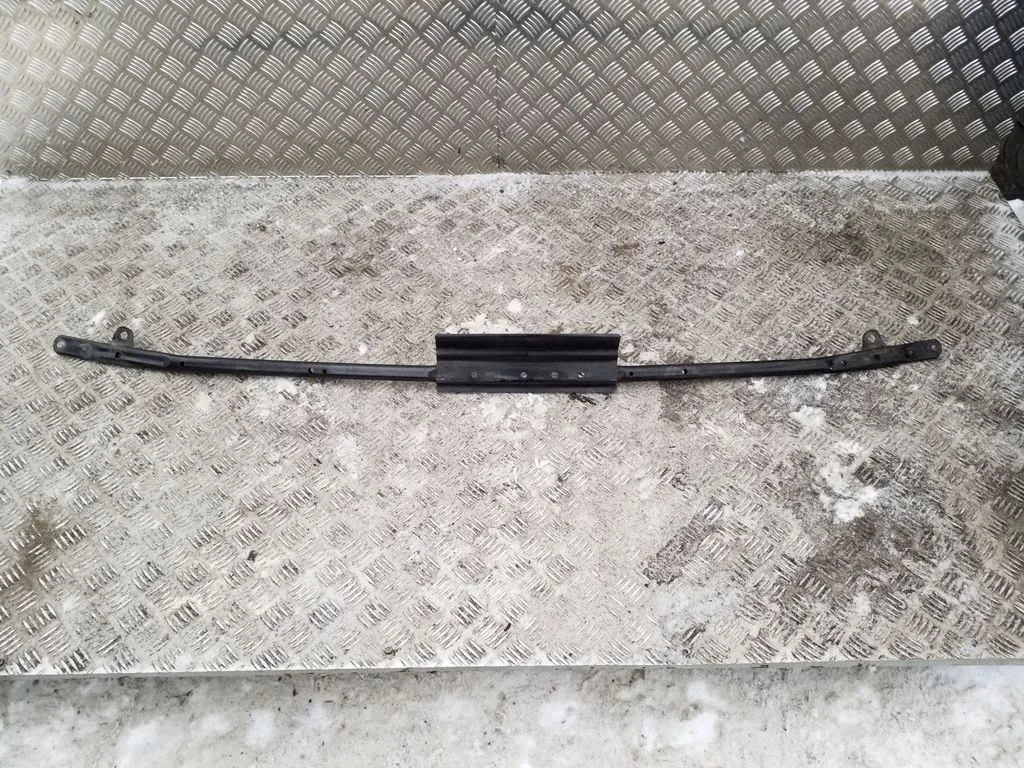 Kita variklio skyriaus detalė