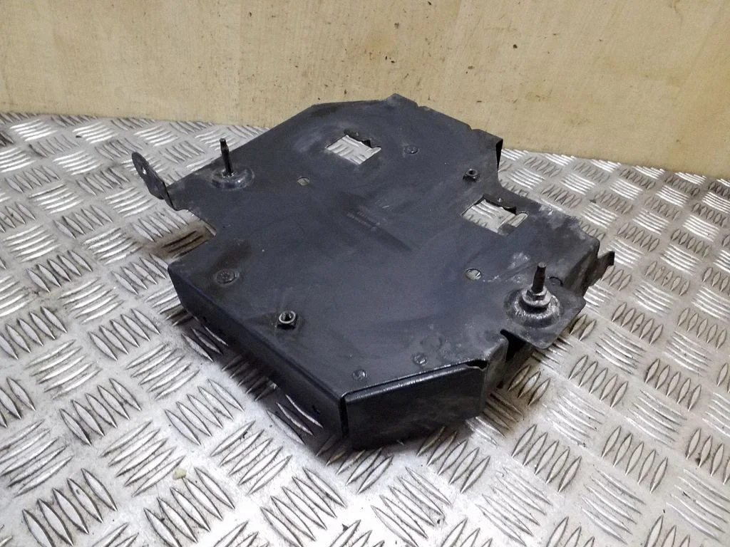 Kita variklio skyriaus detalė