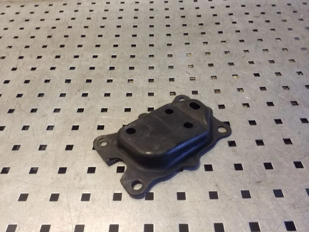 Kita variklio skyriaus detalė
