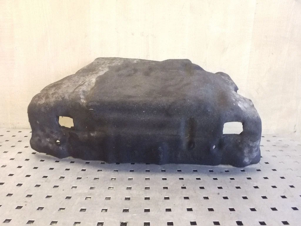 Kita variklio skyriaus detalė