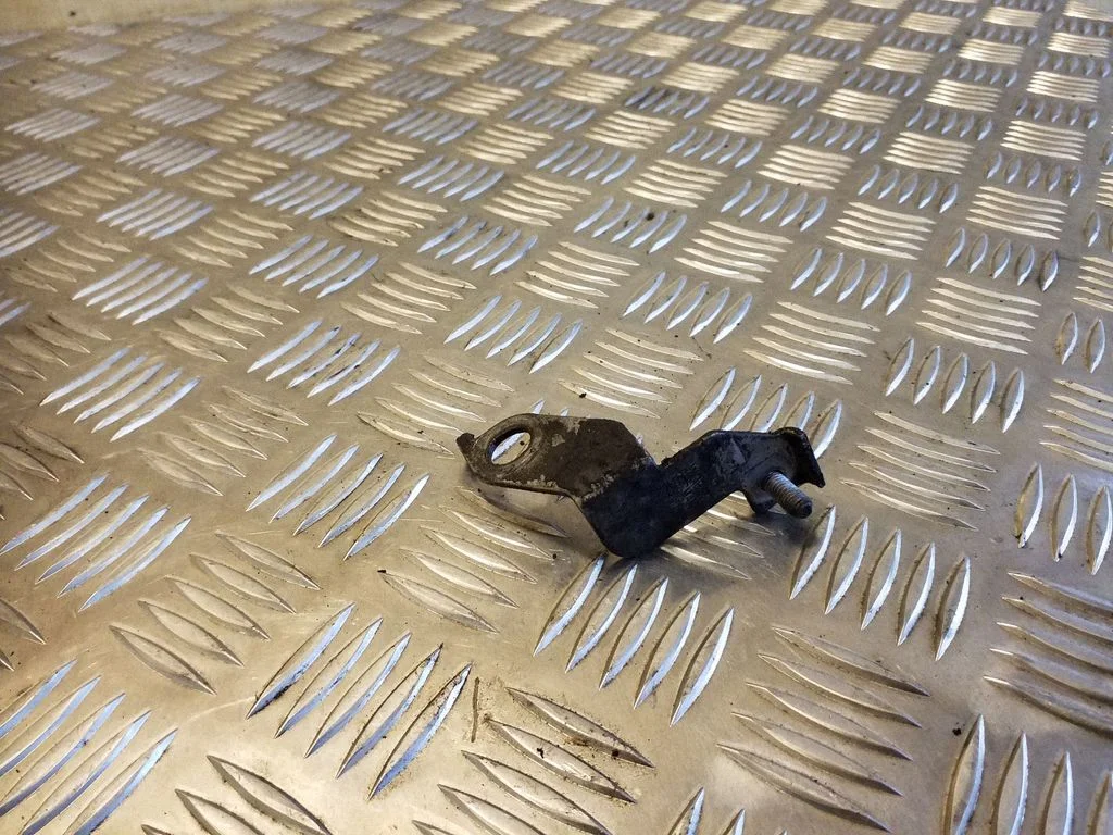 Kita variklio skyriaus detalė
