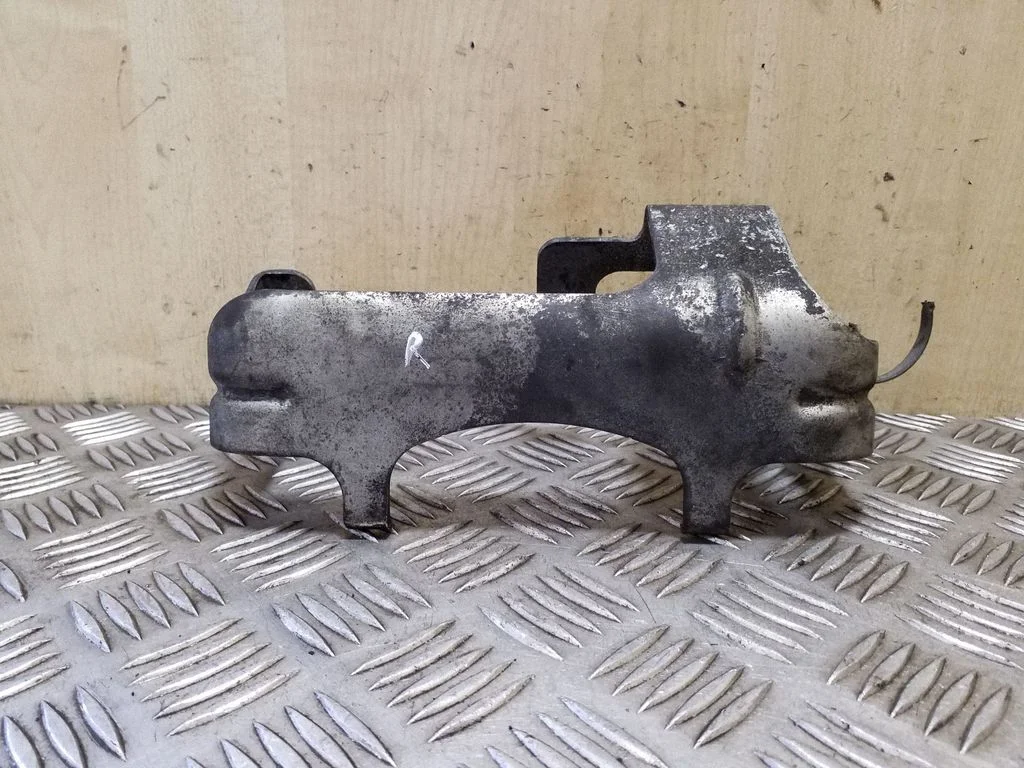 Kita variklio skyriaus detalė