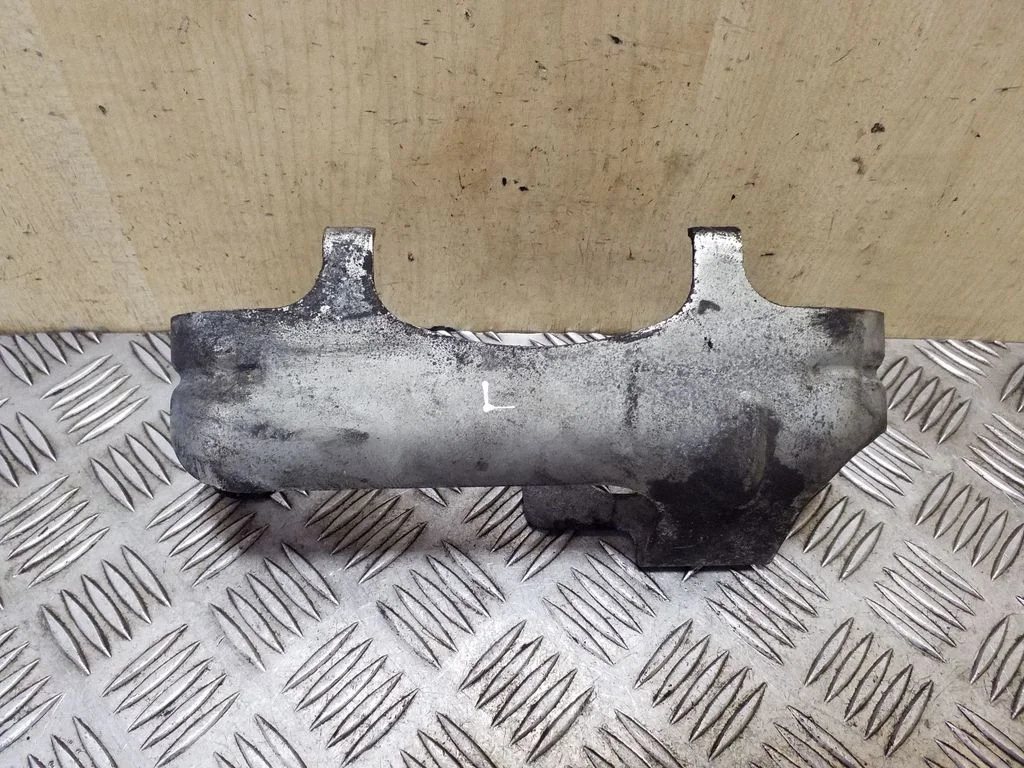 Kita variklio skyriaus detalė