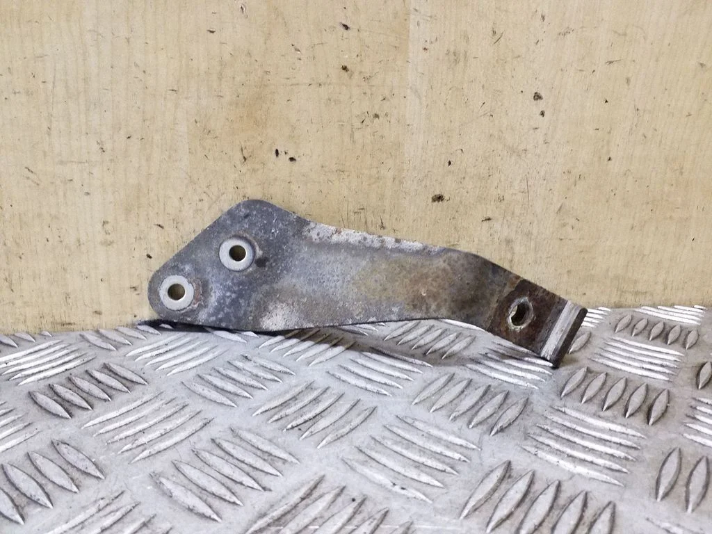 Kita variklio skyriaus detalė
