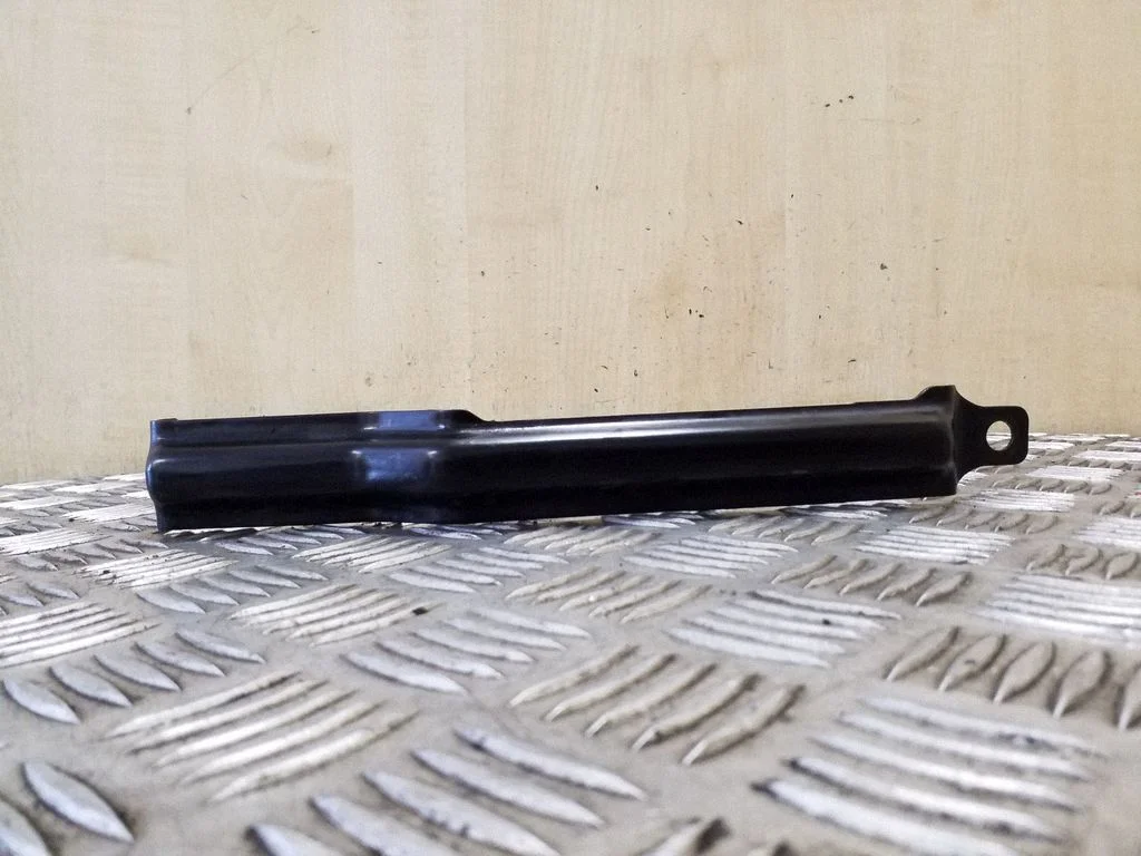 Kita variklio skyriaus detalė