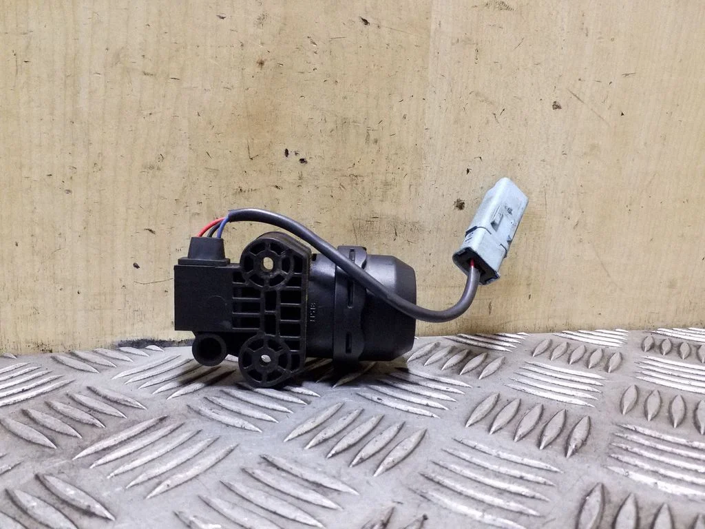 Kita variklio skyriaus detalė