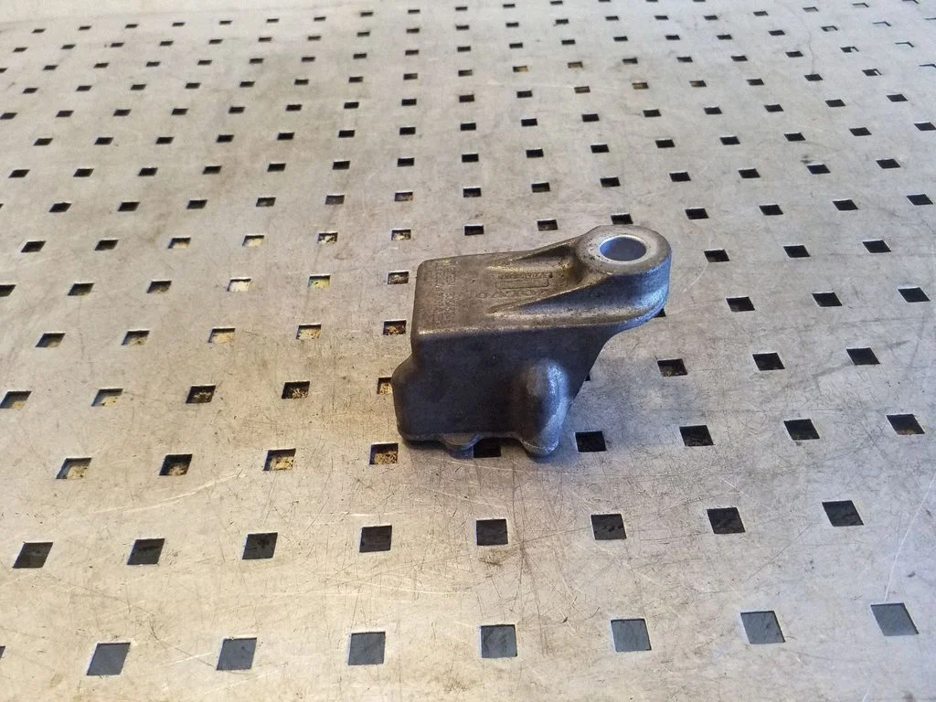 Kita variklio skyriaus detalė