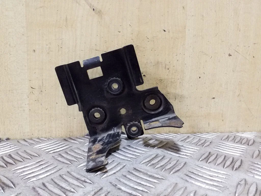 Kita variklio skyriaus detalė