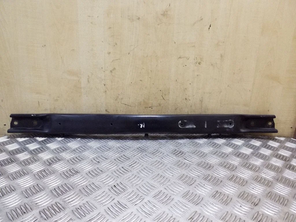 Kita variklio skyriaus detalė