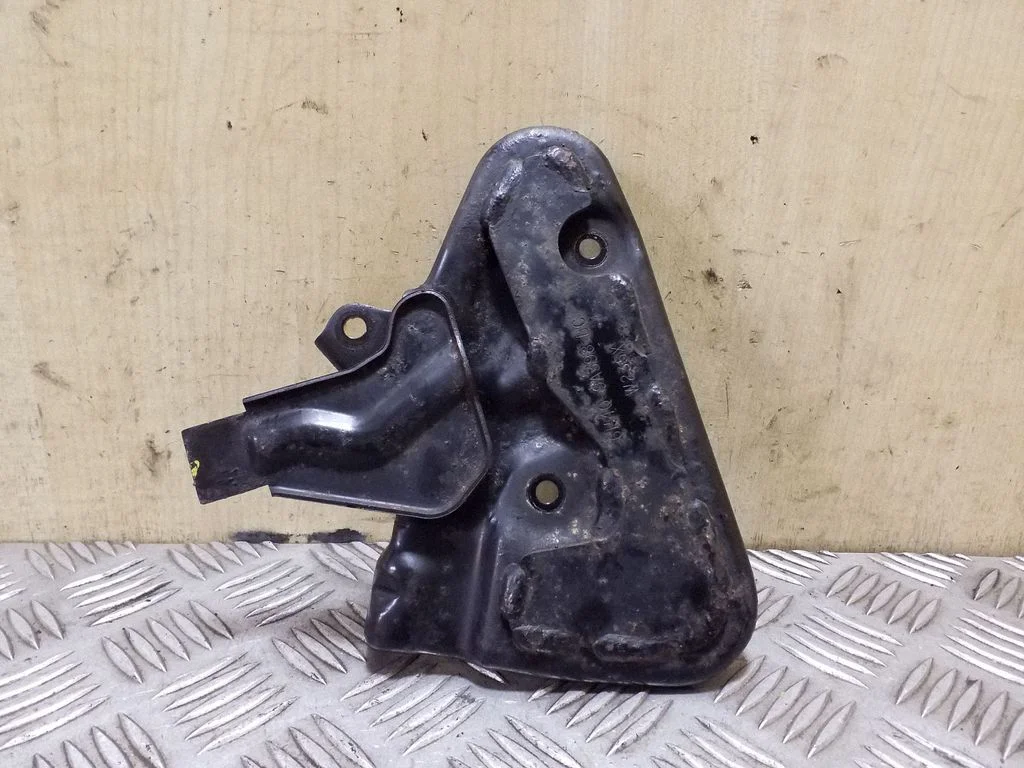 Kita variklio skyriaus detalė