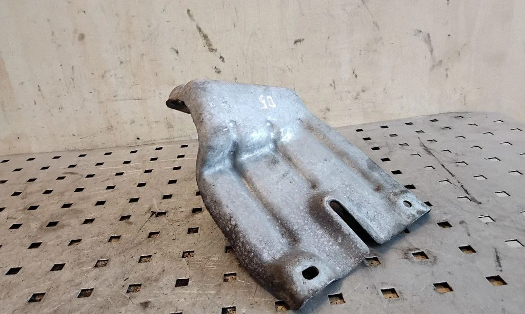 Kita variklio skyriaus detalė