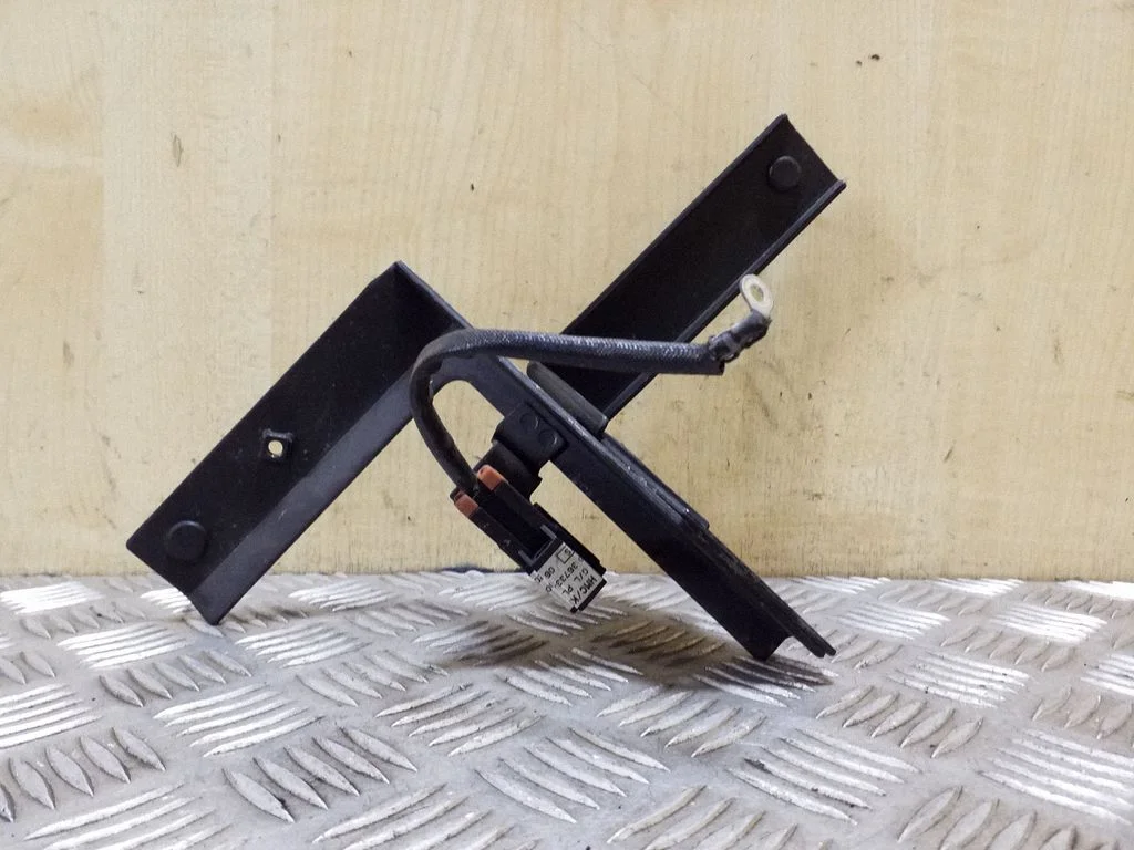 Kita variklio skyriaus detalė