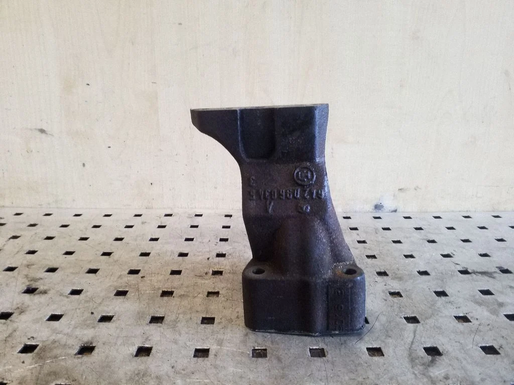 Kita variklio skyriaus detalė