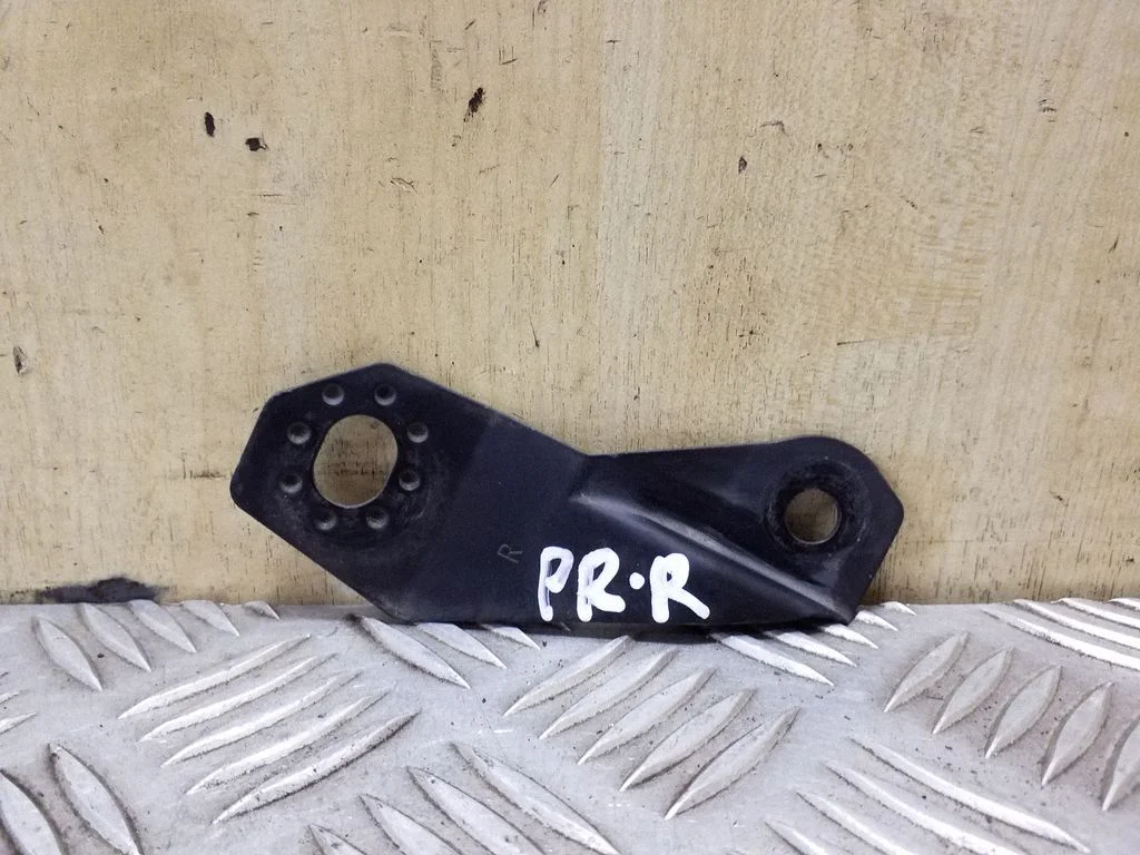 Kita variklio skyriaus detalė