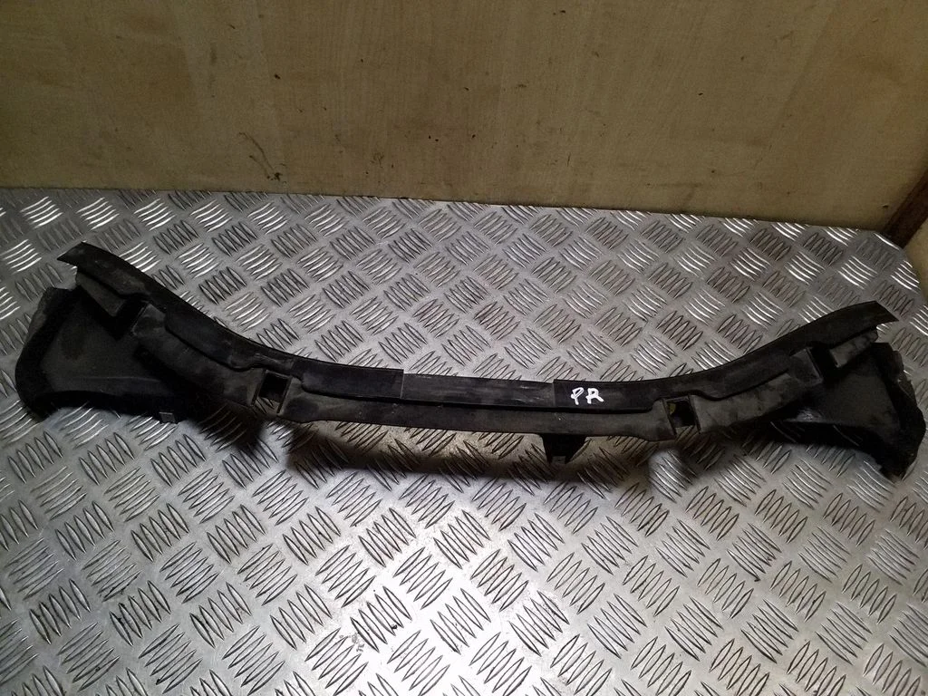 Kita variklio skyriaus detalė
