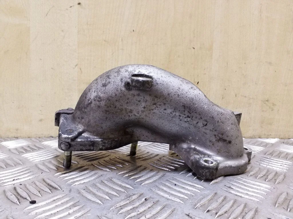 Kita variklio skyriaus detalė