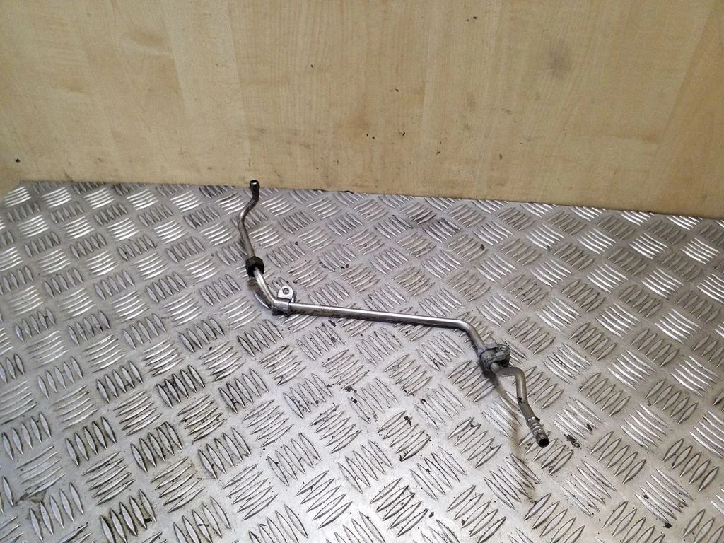 Kita variklio skyriaus detalė