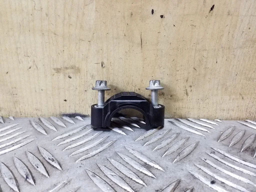 Kita variklio skyriaus detalė