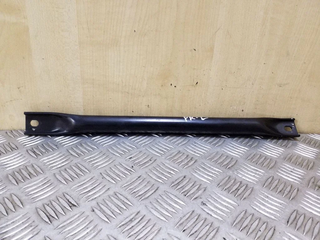 Kita variklio skyriaus detalė