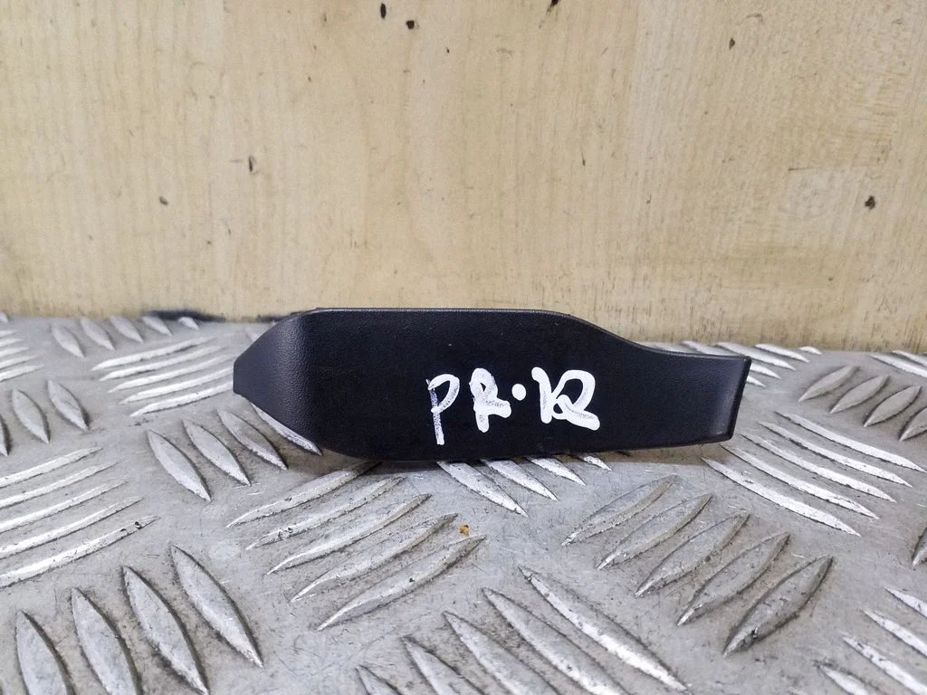 Kita variklio skyriaus detalė