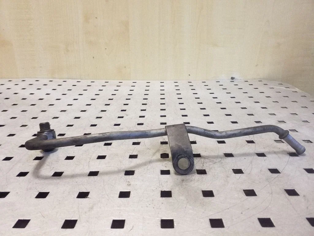 Kita variklio skyriaus detalė