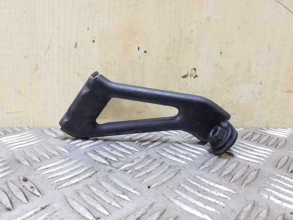 Kita variklio skyriaus detalė