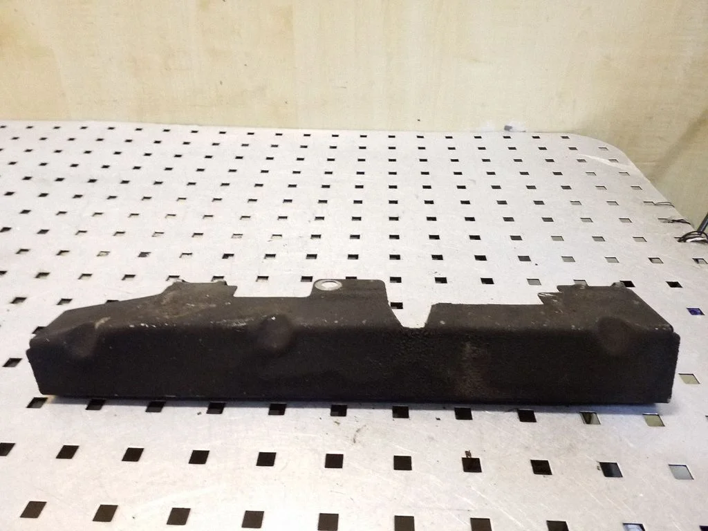 Kita variklio skyriaus detalė