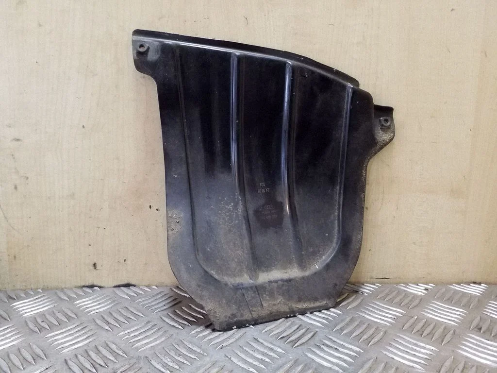 Kita variklio skyriaus detalė