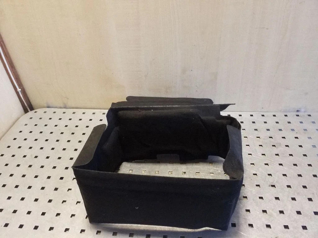 Kita variklio skyriaus detalė