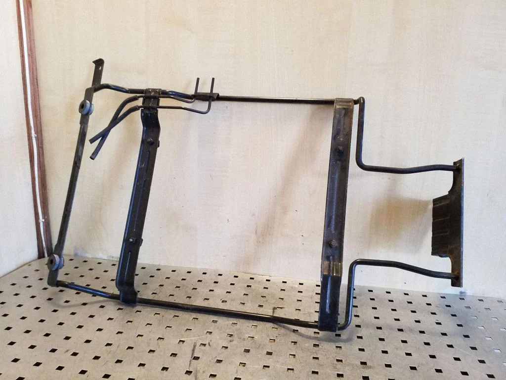 Kita variklio skyriaus detalė
