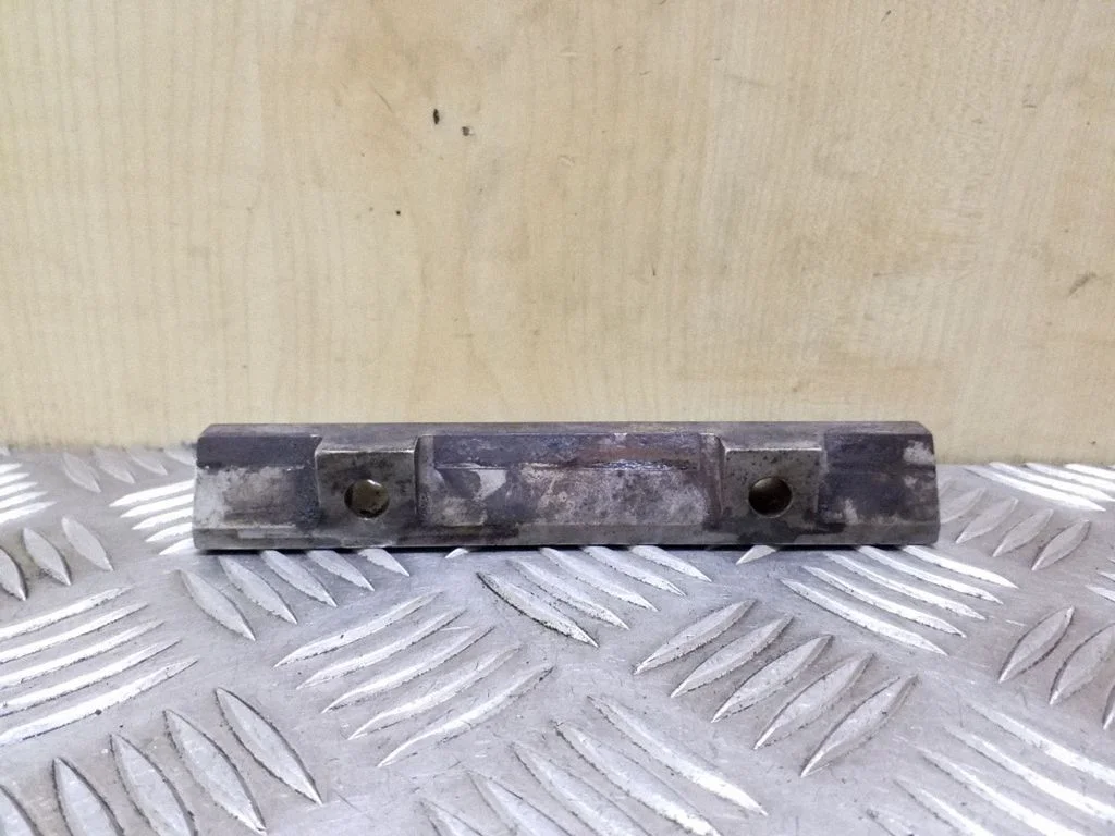 Kita variklio skyriaus detalė