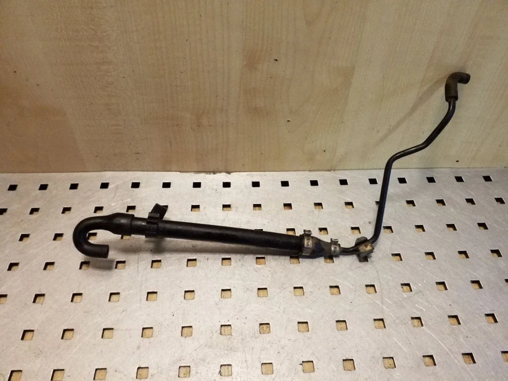 Kita variklio skyriaus detalė