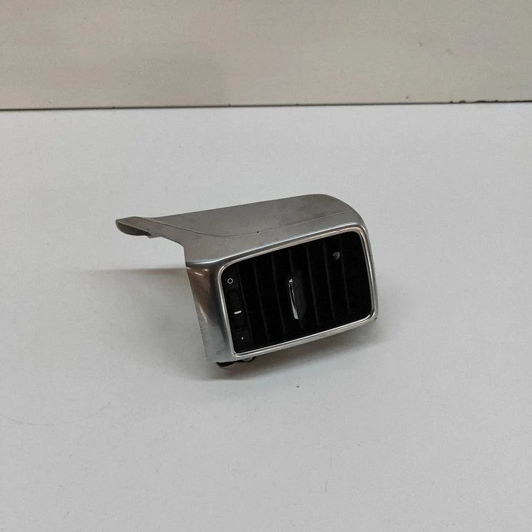 Kita centrinė konsolės (tunelio) detalė