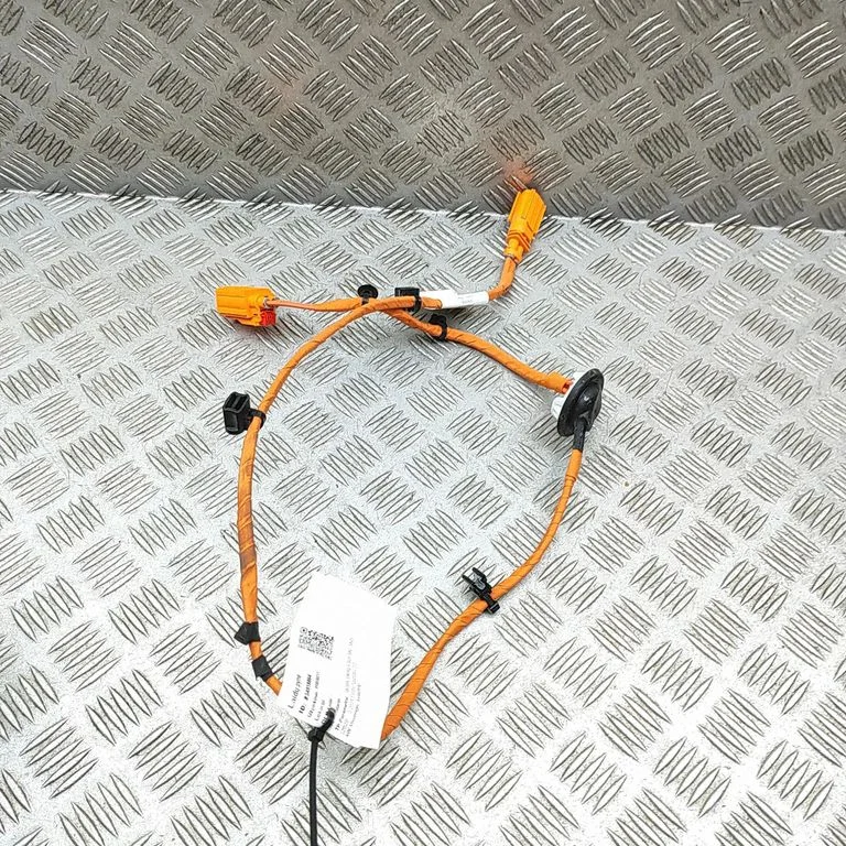 Kiti laidai/ instaliacija