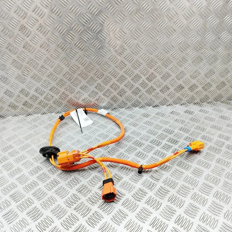 Kiti laidai/ instaliacija