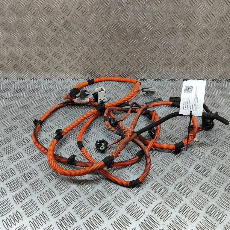Kiti laidai/ instaliacija