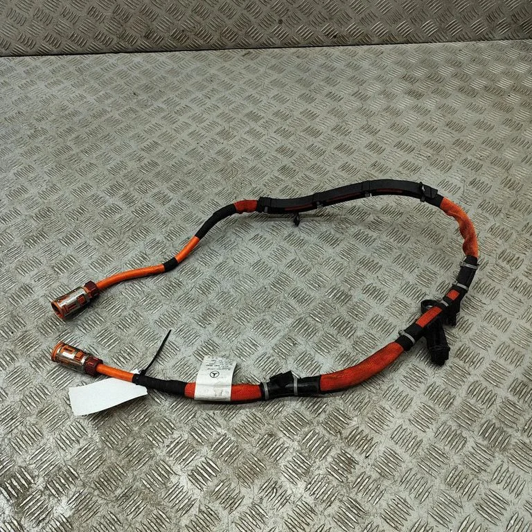 Kiti laidai/ instaliacija