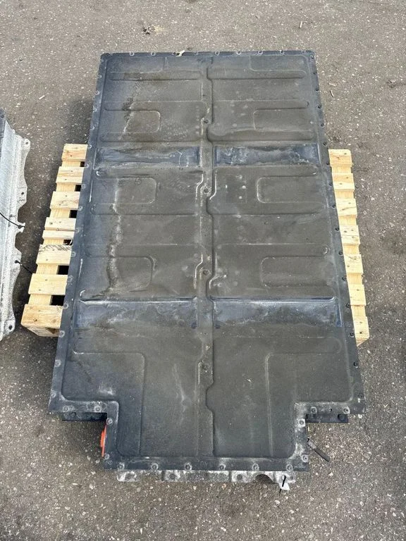Hibrido/ elektromobilio akumuliatorius