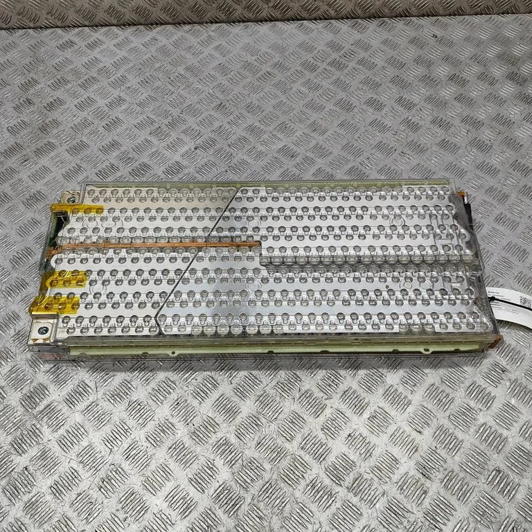 Hibrido/ elektromobilio akumuliatorius