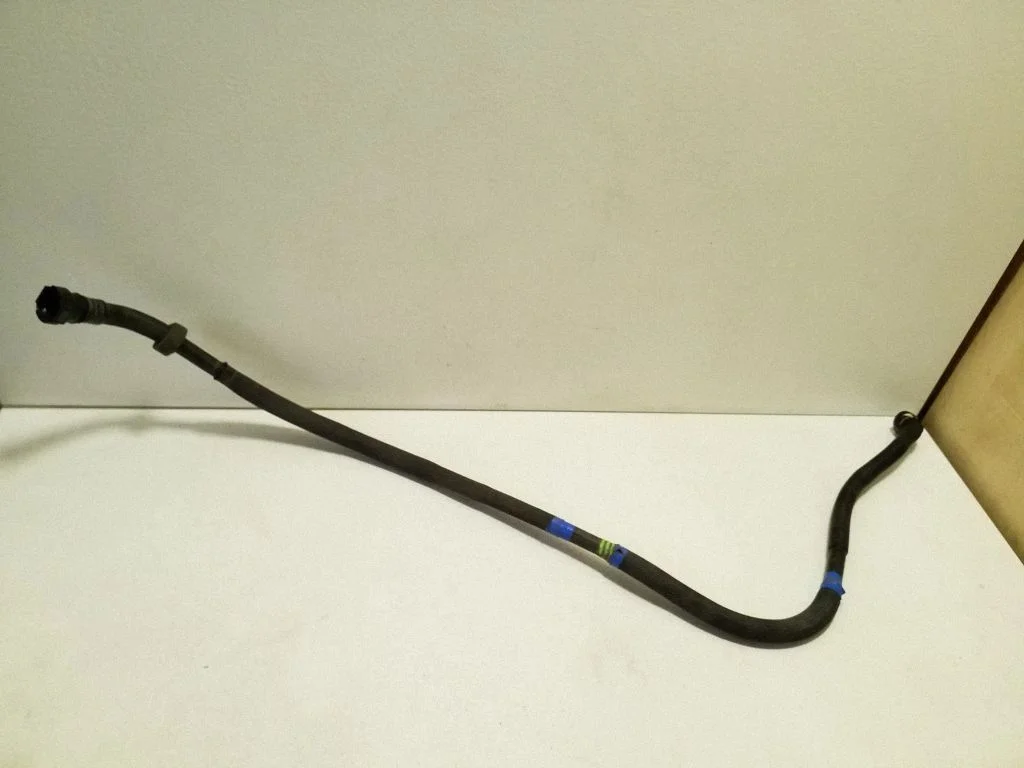 Degalų vamzdelis (-ai)/ žarna (-os)