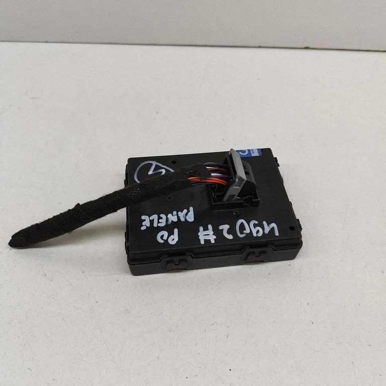 Beraktės sistemos KESSY (keyless) valdymo blokas/ modulis