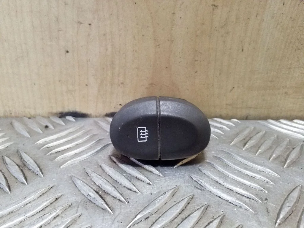 Stiklo šildymo elektra jungtukas