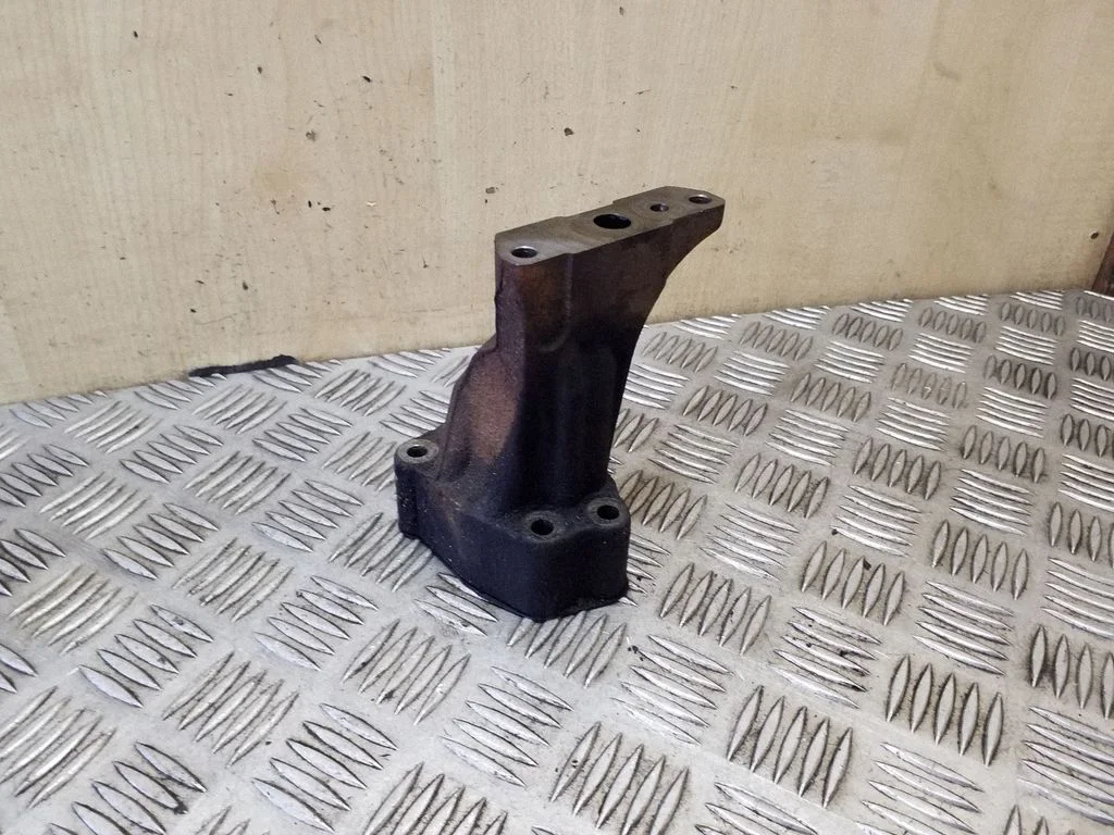 Kita variklio detalė